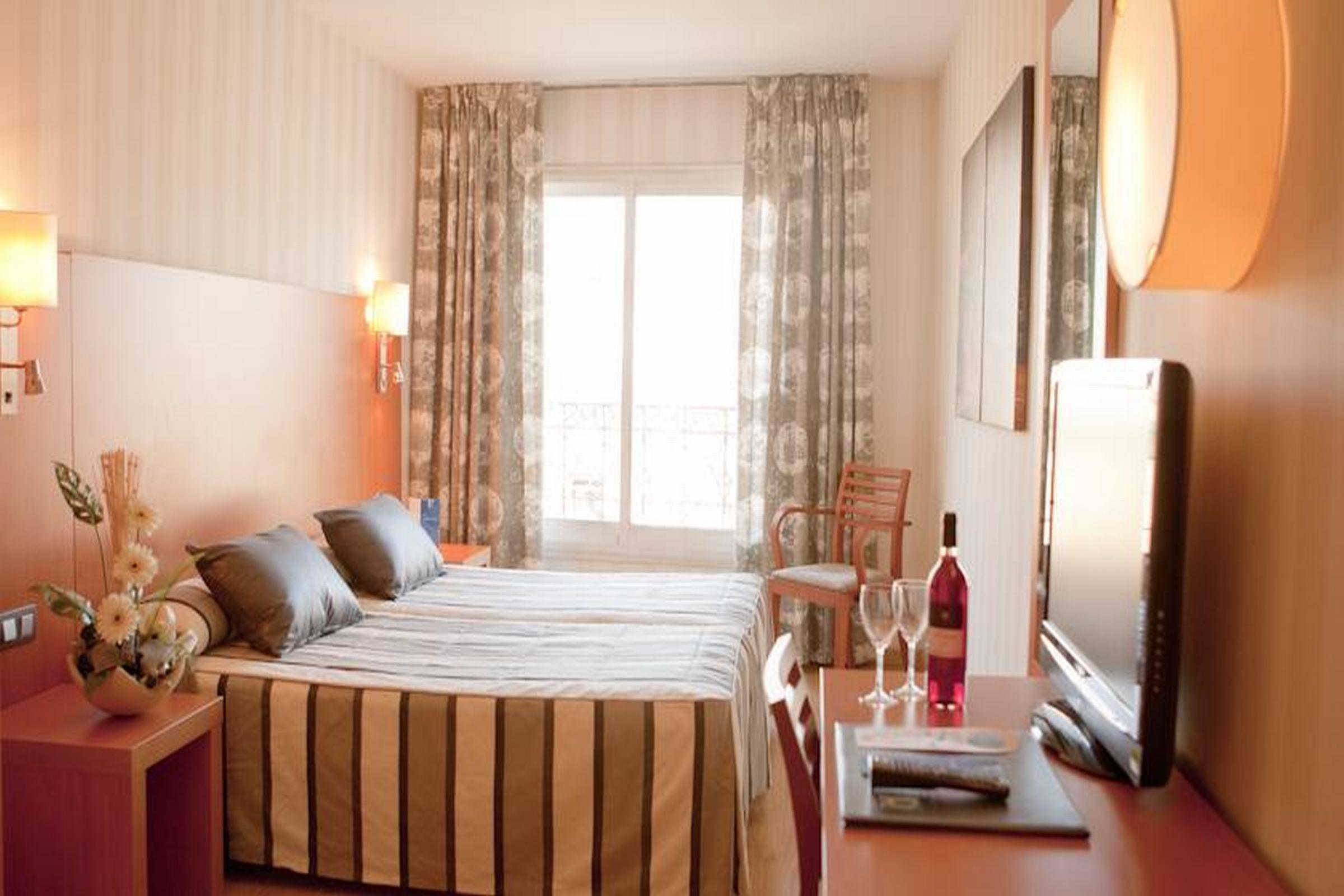 Ramblas Hotel Барселона Екстериор снимка