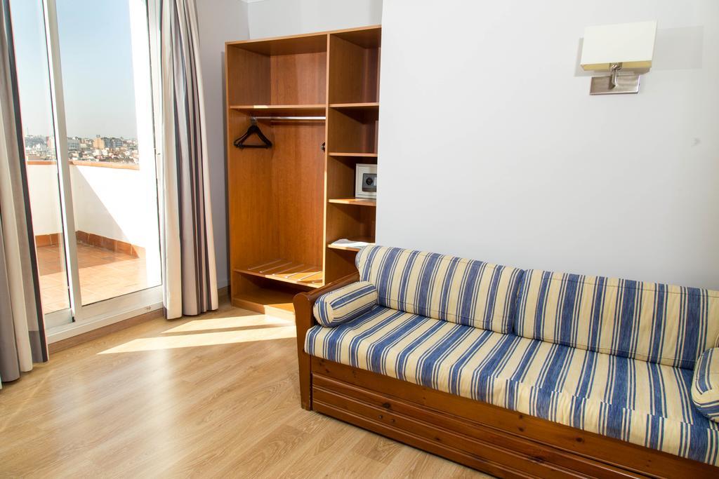 Ramblas Hotel Барселона Екстериор снимка