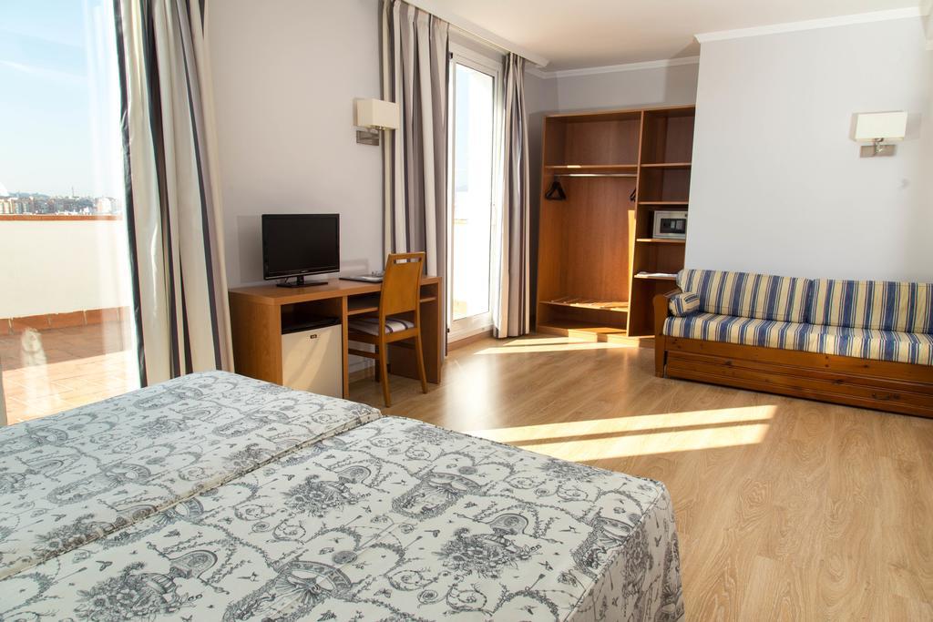 Ramblas Hotel Барселона Екстериор снимка