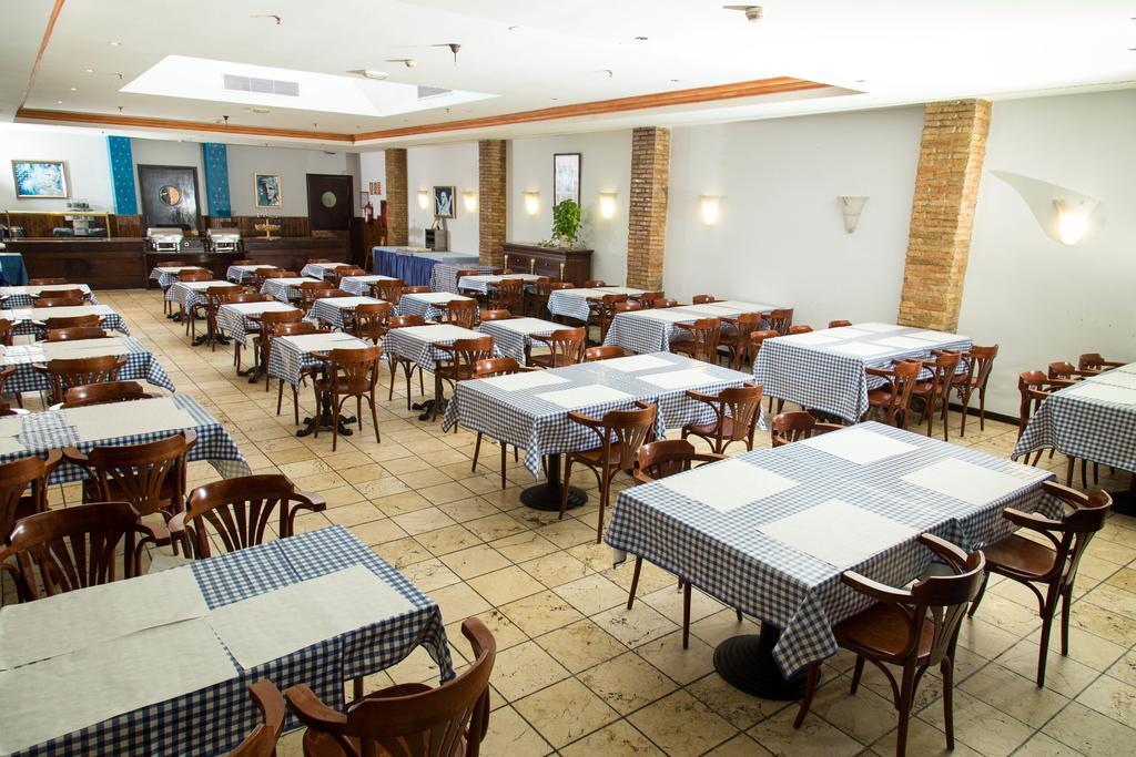 Ramblas Hotel Барселона Екстериор снимка