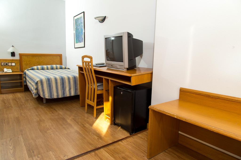 Ramblas Hotel Барселона Екстериор снимка