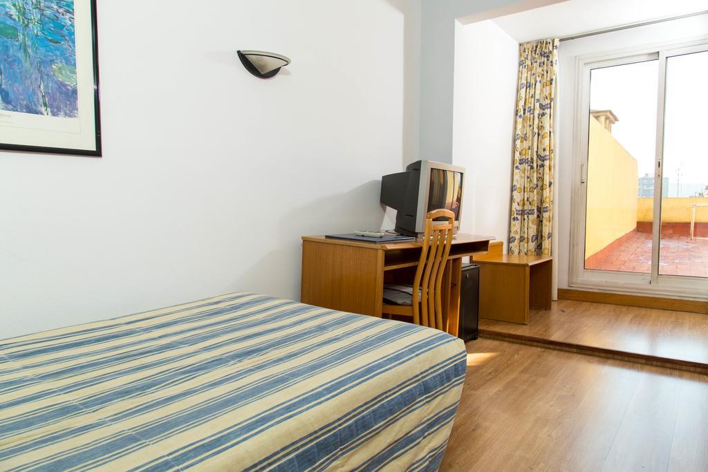 Ramblas Hotel Барселона Екстериор снимка