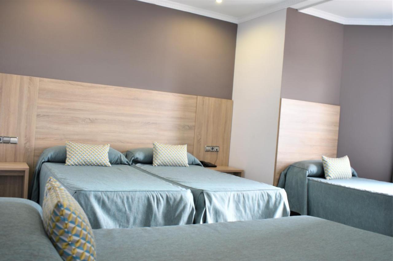Ramblas Hotel Барселона Екстериор снимка